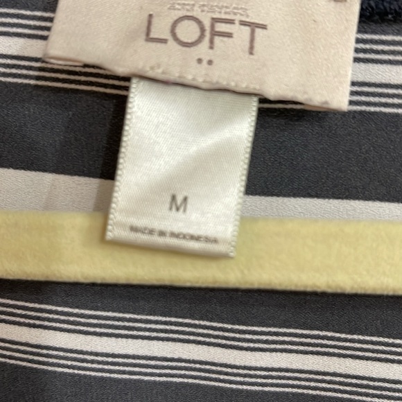 Dress shirt/tank - Picture 2 of 4